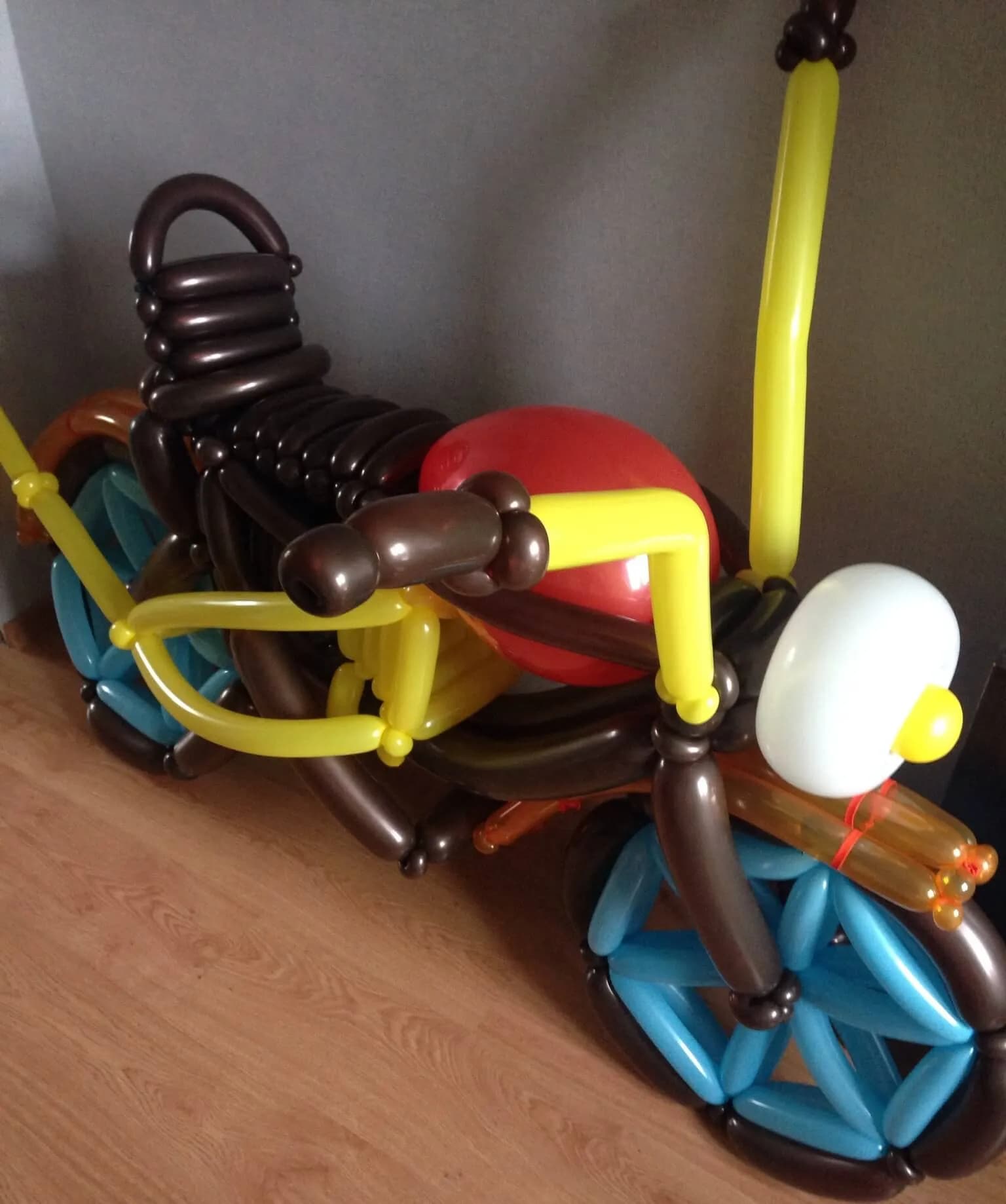 Фигуры из шаров — фото 22